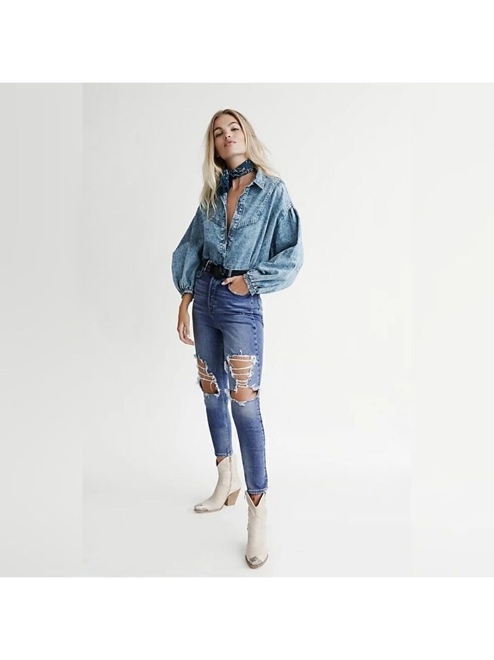 𝅺FREE People Phoenix jeans size 26 BNWT